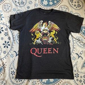 Queen tee